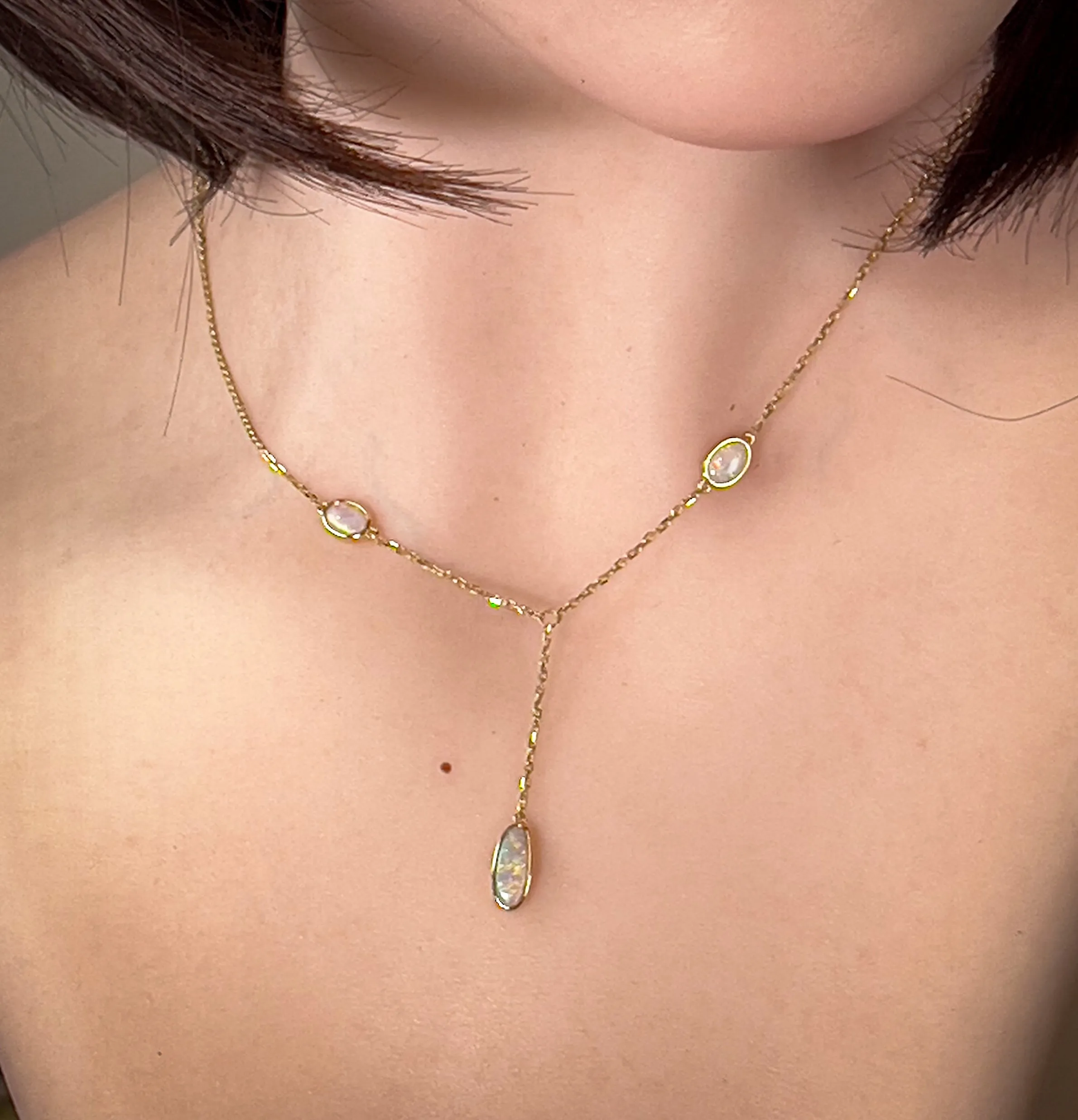 14kt Yellow Gold Crystal Opals 1ct necklace