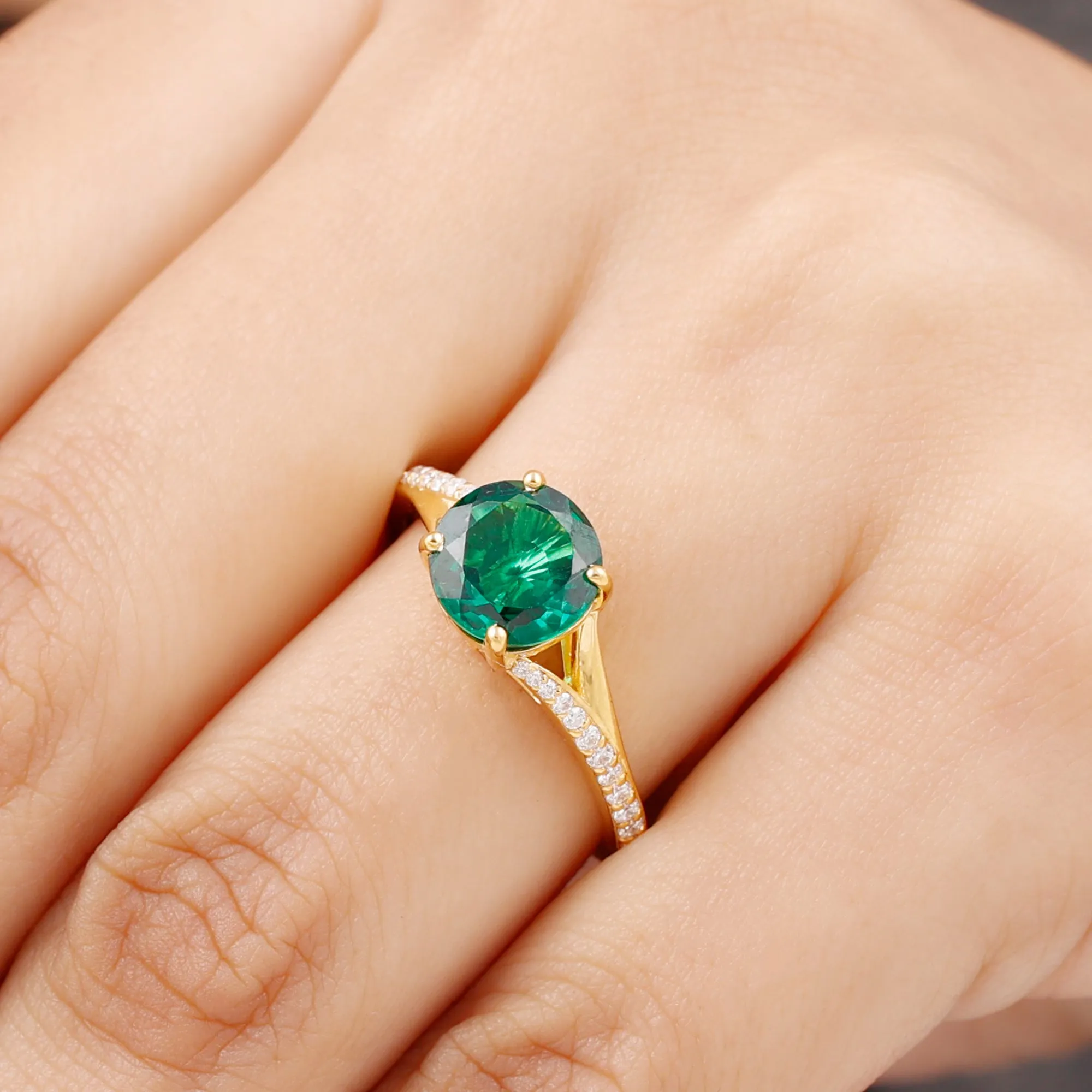 8 MM Created Emerald Solitaire Split Shank Ring with Diamond