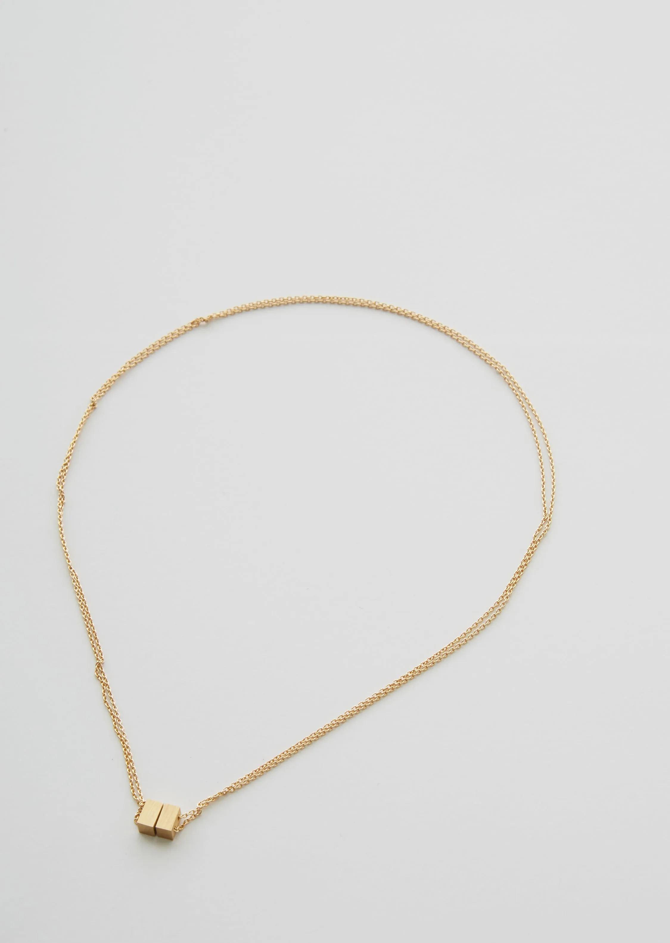 800MM CUBE NECKLACE 01