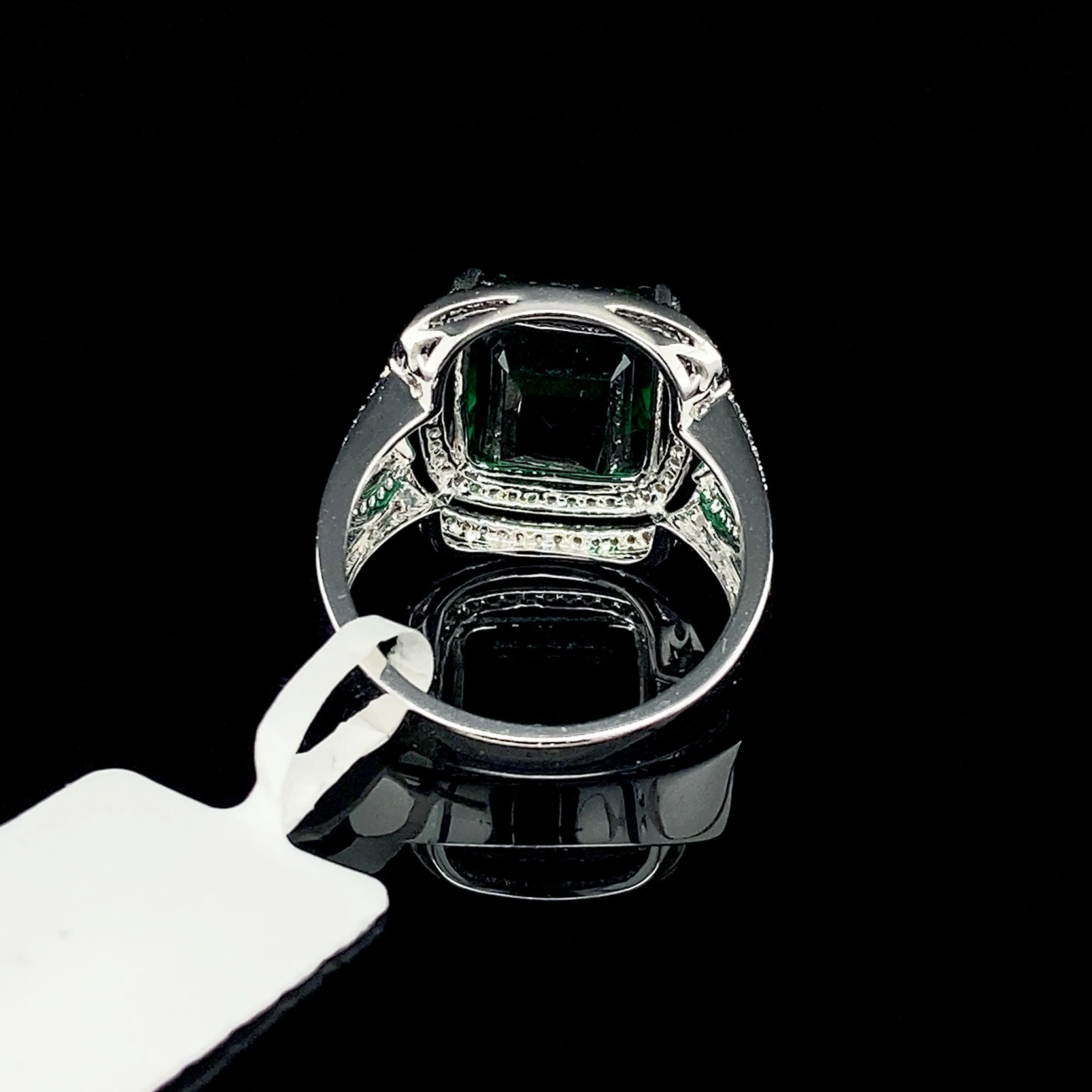 Classic Green Emerald Diamond Ring 14kt