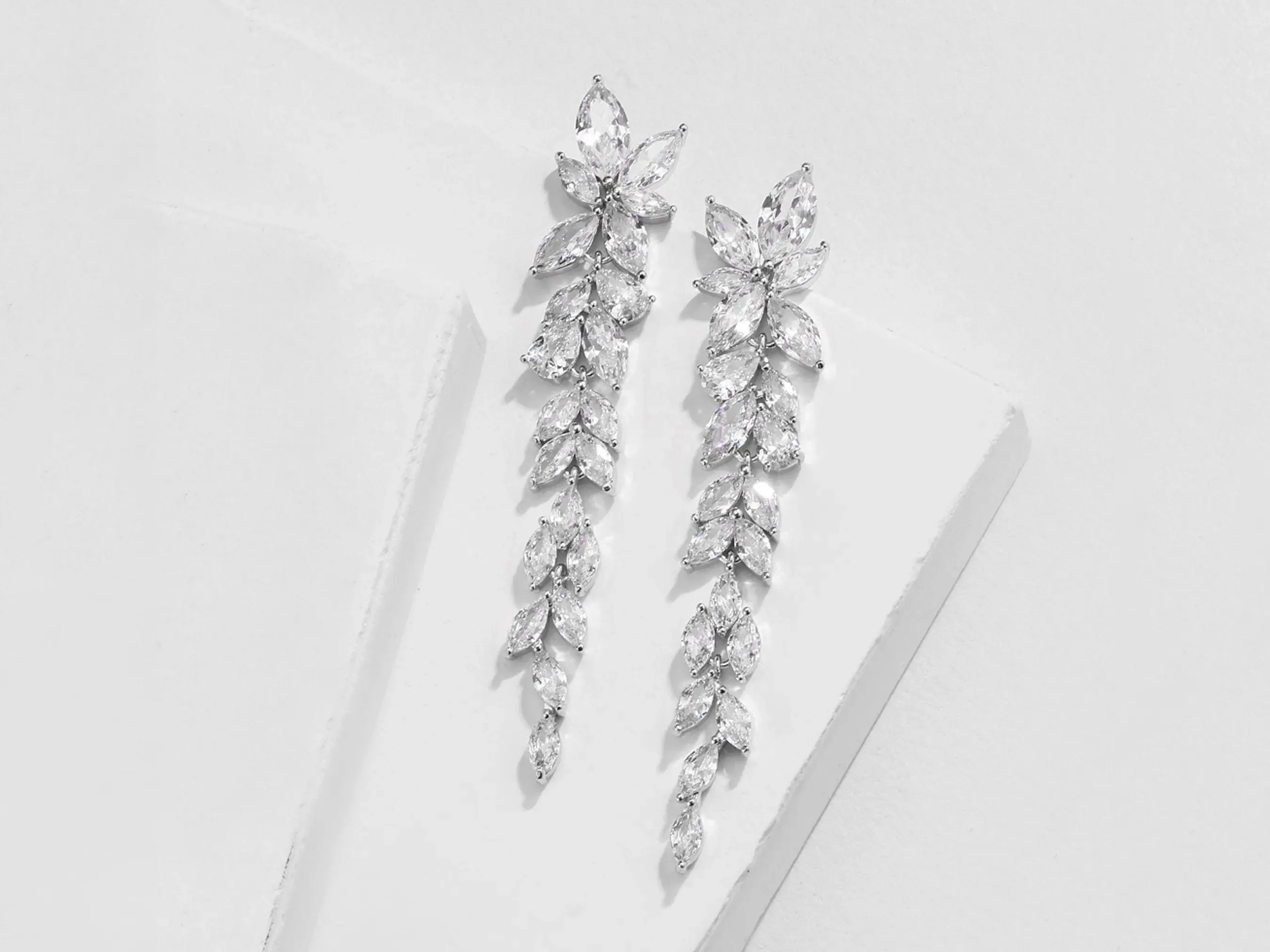 Crystal Bridal Earrings | Chandelier Earrings | Crystal Drop Earrings