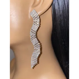 Curving You Earrings