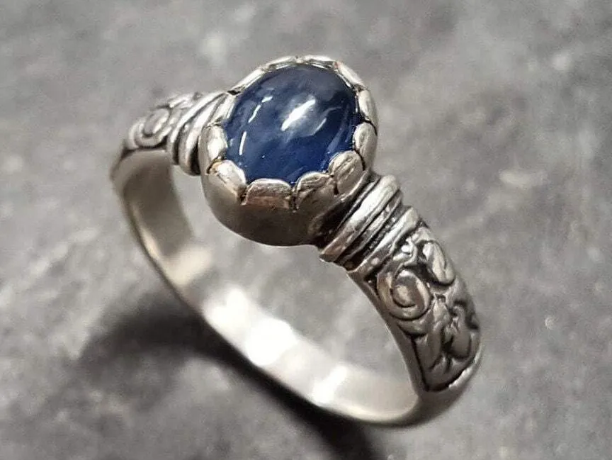 Genuine Sapphire Ring - Blue Solitaire Ring - Vintage Tribal Band