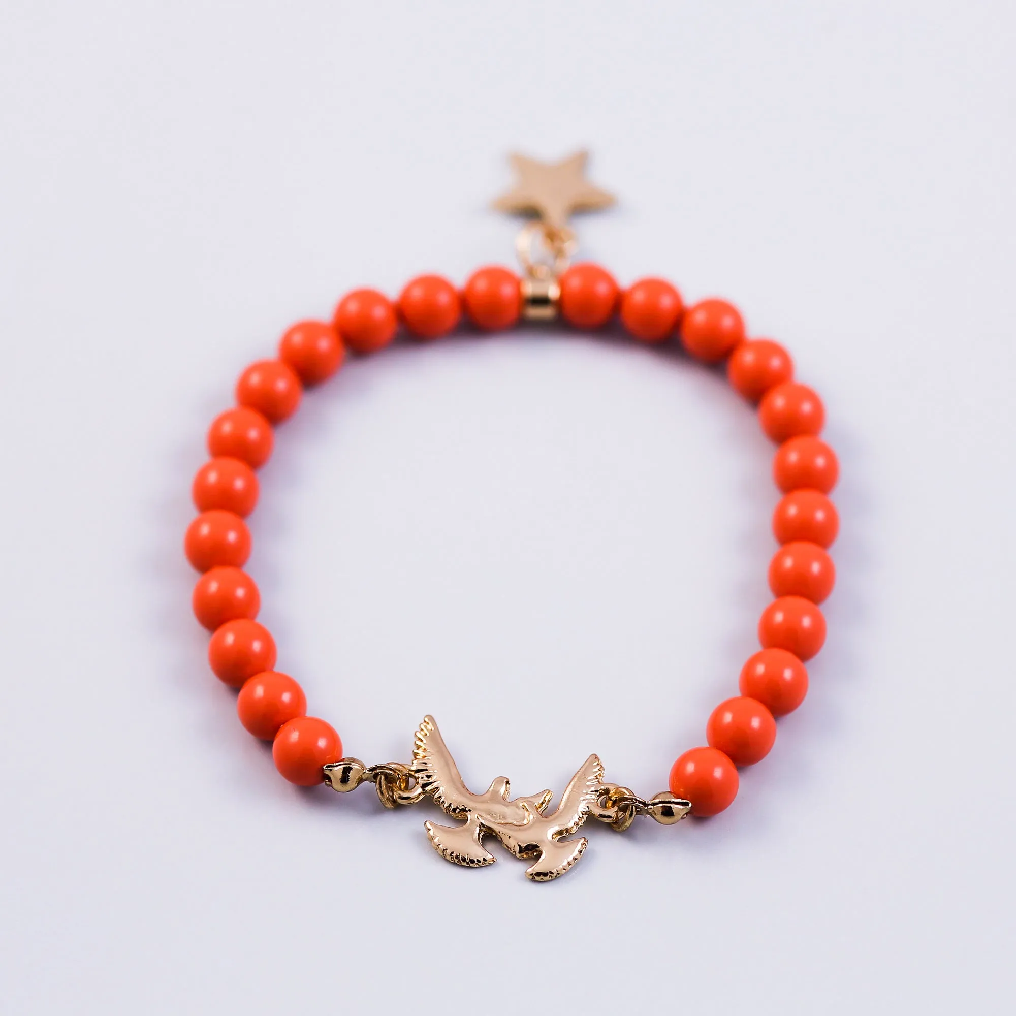 Pearl Bracelet Bird Detail Gold & Coral