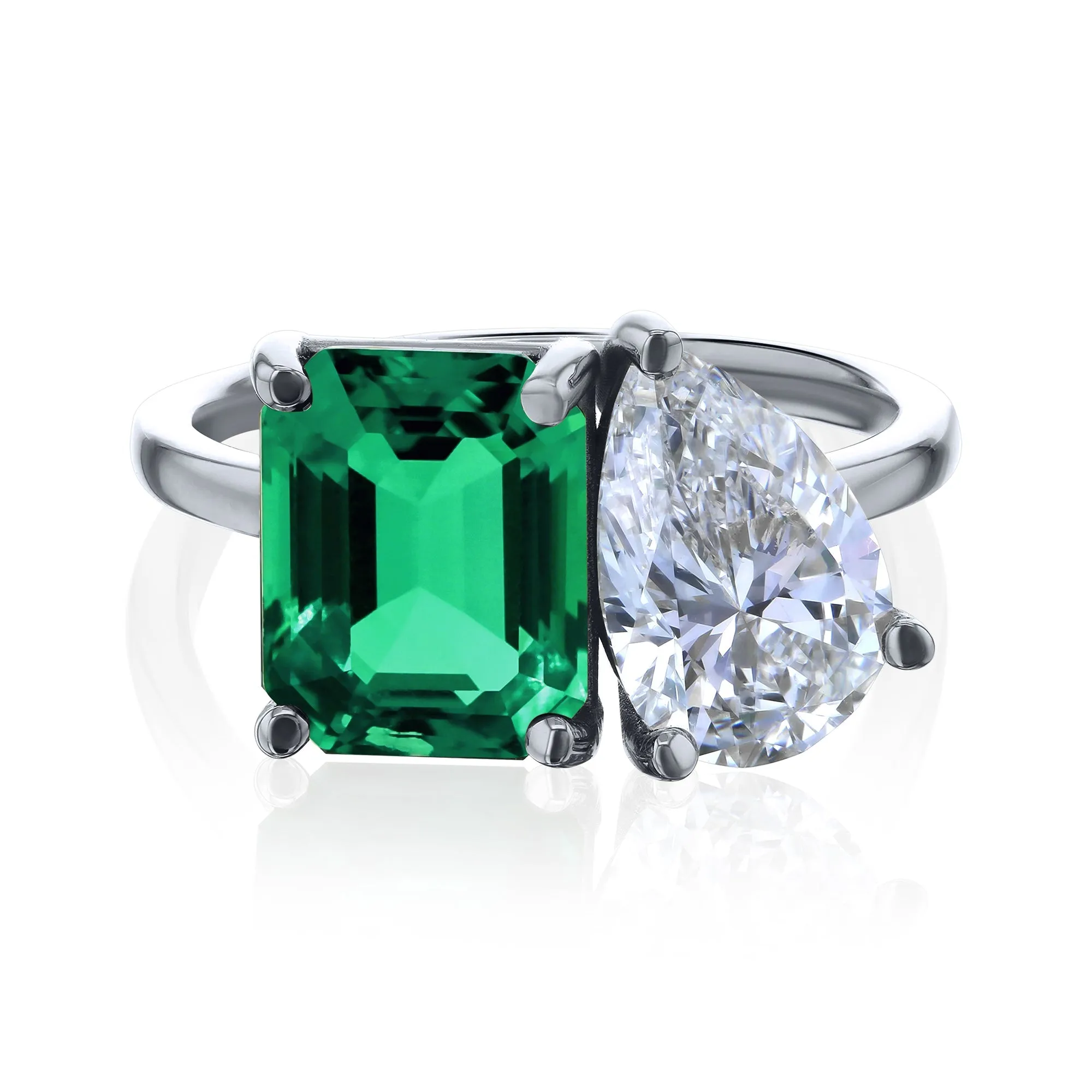 Royal Emerald & Diamond Victoria Ring